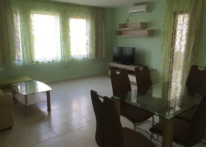 Appartement In Complex Chateau Nessebar Sveti Vlas