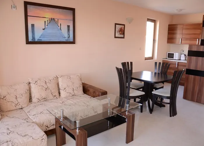 Appartement In Complex Chateau Nessebar Sveti Vlas