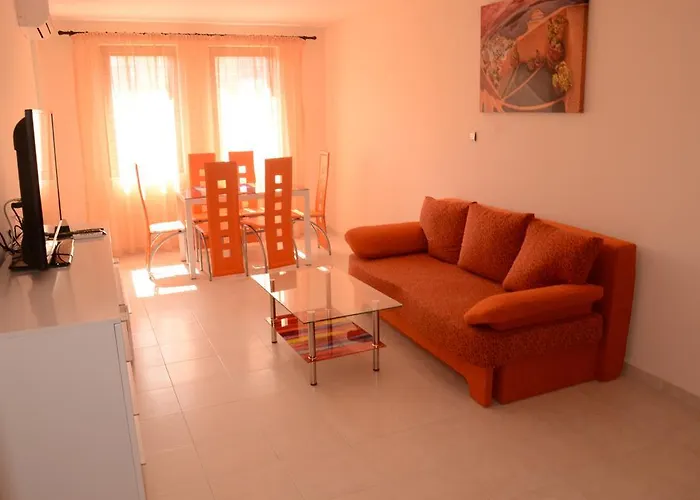 Appartement In Complex Chateau Nessebar Sveti Vlas