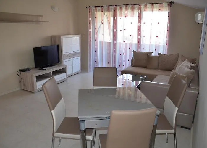 In Complex Chateau Nessebar