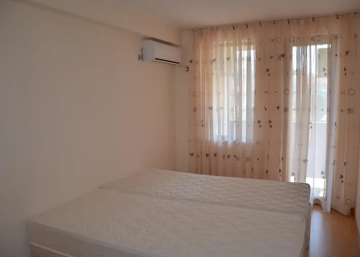 In Complex Chateau Nessebar